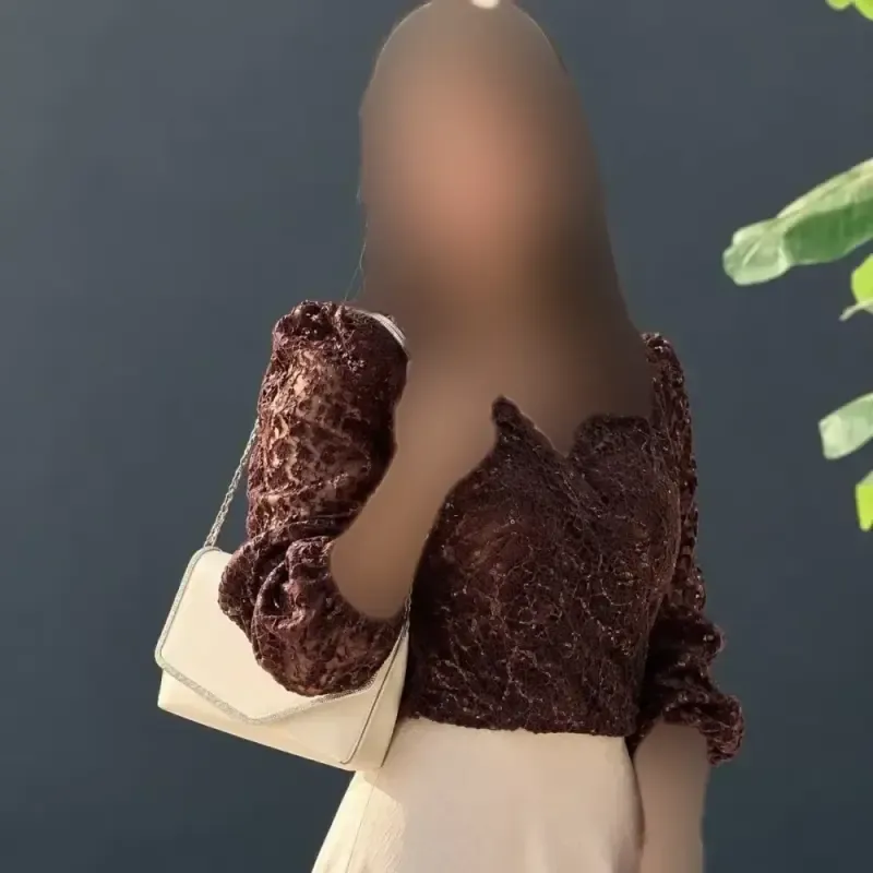 کیف مجلسی نگین کاری شده دور نگین بند دوشی زنجیری رنگبندی - تصویر 5